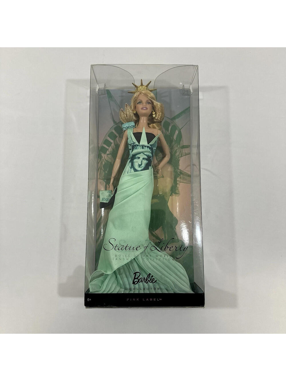 Statue of Liberty Barbie Dolls of the World Landmark Collection NEW 2009